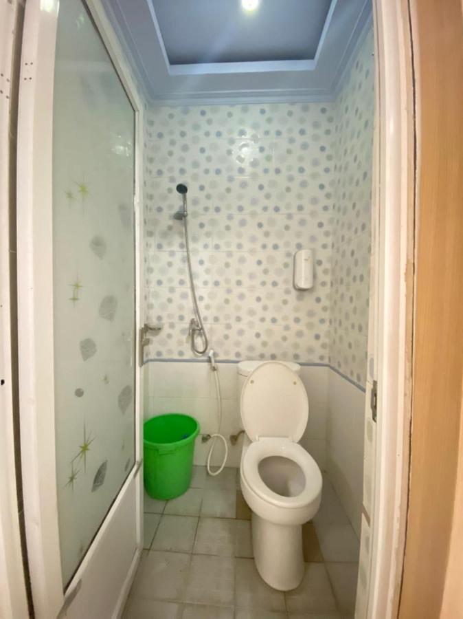 Oyo 1351 Tanggulasi Resto & Residence Syariah Magetan エクステリア 写真